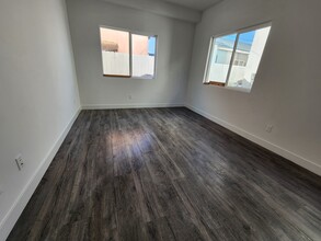 6515 Florence Pl in Bell Gardens, CA - Building Photo - Building Photo