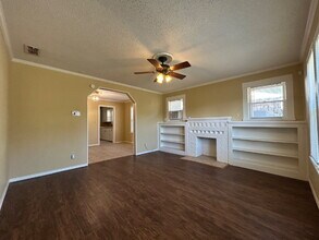2401 21st St in Lubbock, TX - Building Photo - Building Photo