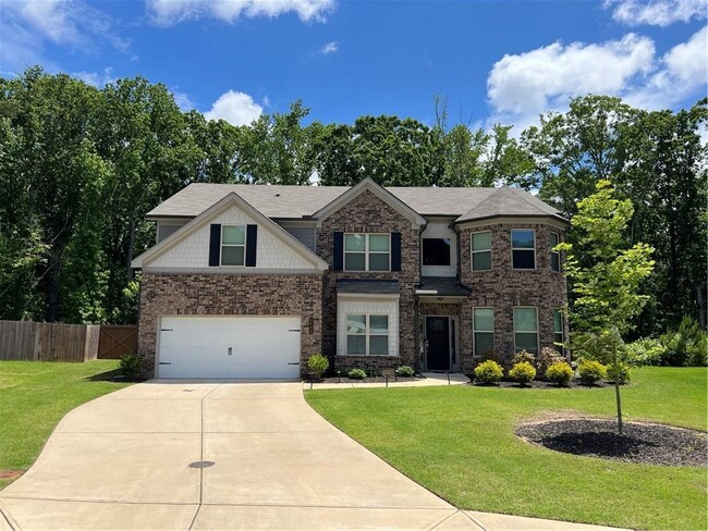 property at 1402 Wilcox Wy
