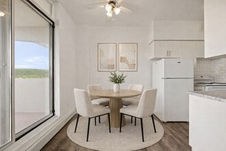 Glen Valley Apartments in Hamilton, ON - Building Photo - Building Photo