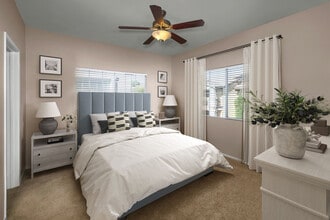 Jamboree Apartments and Townhomes in Rancho Cucamonga, CA - Foto de edificio - Building Photo