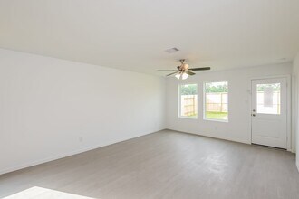 1767 Blue Whale Dr in Crosby, TX - Building Photo - Building Photo