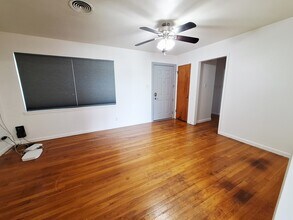 907 Jefferis Ave in Killeen, TX - Building Photo - Building Photo