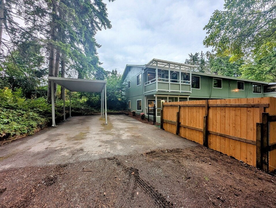 1722 217th St SW in Brier, WA - Building Photo