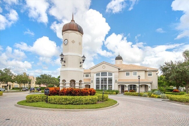 158 SW Peacock Blvd in Port St. Lucie, FL - Building Photo - Building Photo