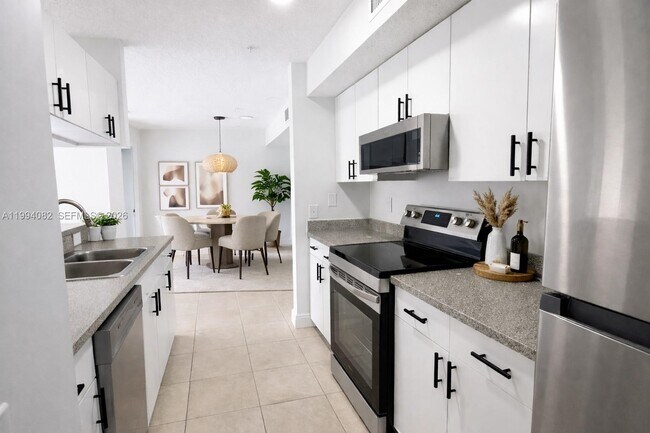 property at 440 S Park Rd