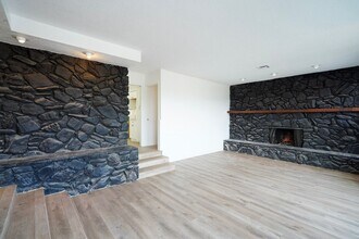 6304 Riley Way in Riverside, CA - Building Photo - Building Photo