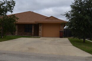 912 Rebecca Ln in Harker Heights, TX - Building Photo