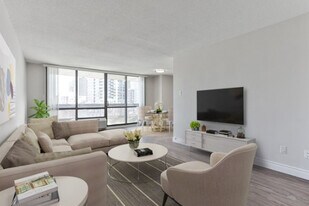 Centennial Place 2 in St Catharines, ON - Building Photo