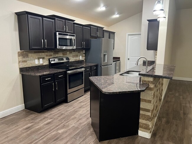 9914 Rainbow Dr in Odessa, TX - Building Photo - Building Photo