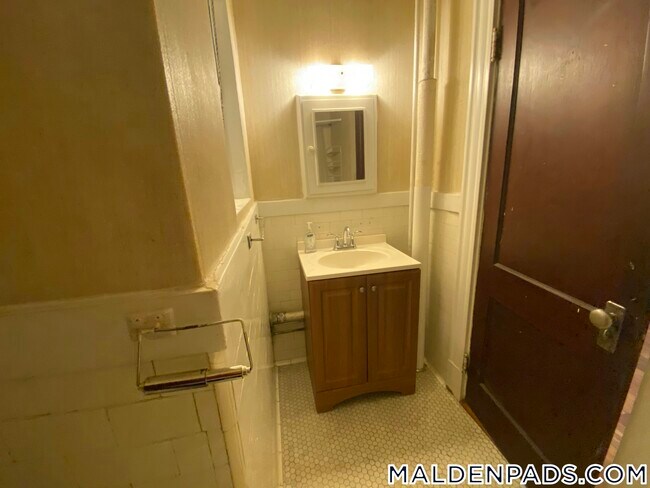 17-19 Washington St. in Malden, MA - Building Photo - Building Photo