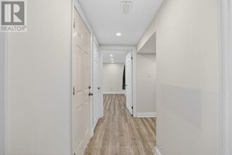 105 Martin St in Bradford West Gwillimbury, ON - Building Photo - Building Photo