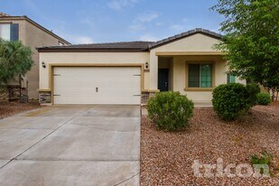19550 N Salerno Cir in Maricopa, AZ - Building Photo