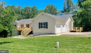 3815 Catesby Oak Ct in Port Republic, MD - Building Photo - Building Photo