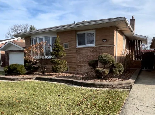 property at 733 Campbell Ave