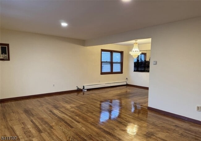 4 Chestnut St in Rutherford, NJ - Building Photo - Building Photo