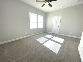 5214 Mayle St in Houston, TX - Building Photo - Building Photo