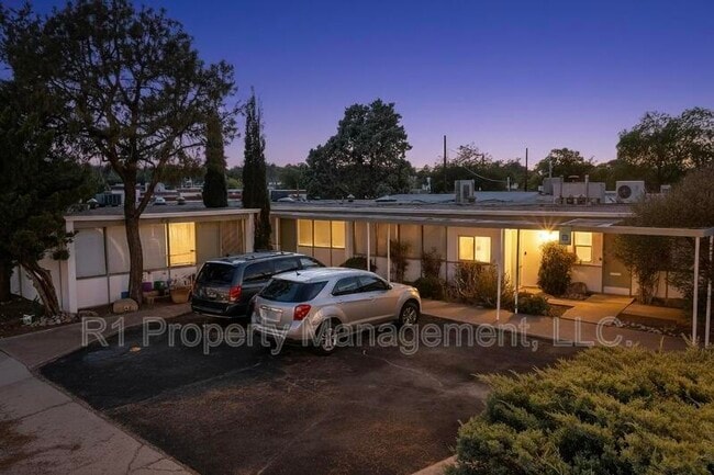 property at 301 Graceland Dr SE