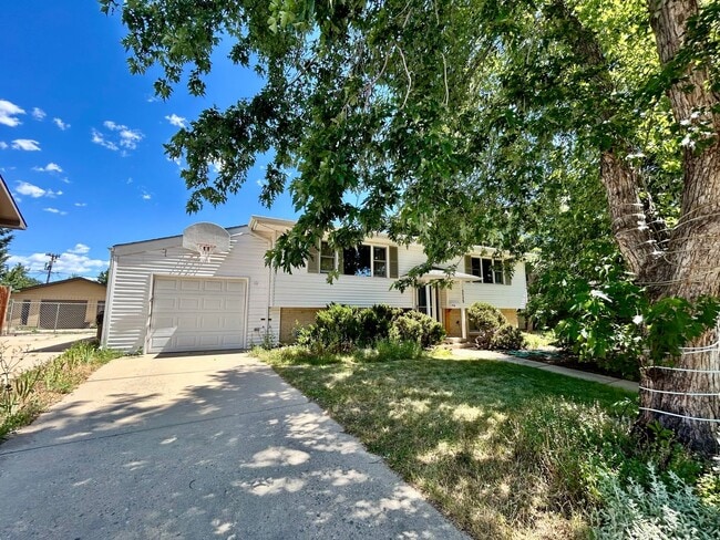 property at 3735 Emerson Ave