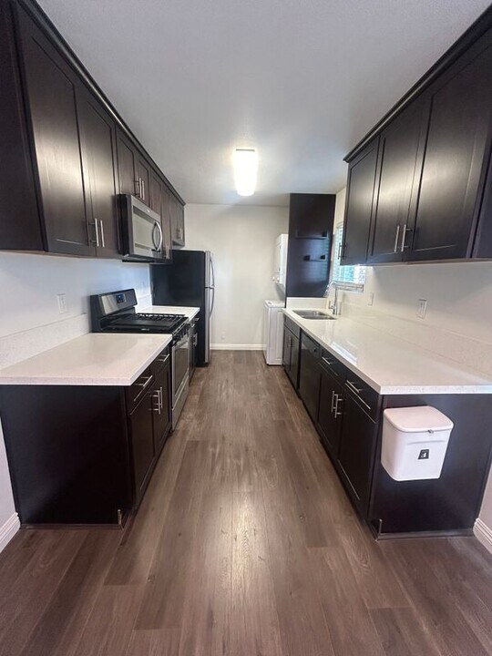 1305 Garfield Ave in Pasadena, CA - Building Photo