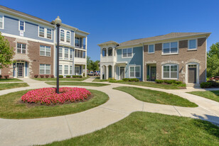 LINDEN SQUARE Apartments