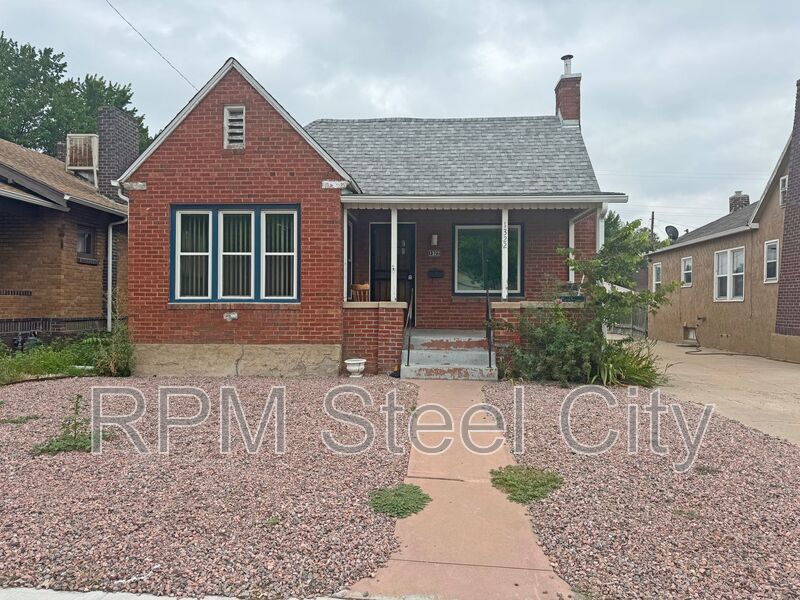 1322 Claremont Ave in Pueblo, CO - Building Photo