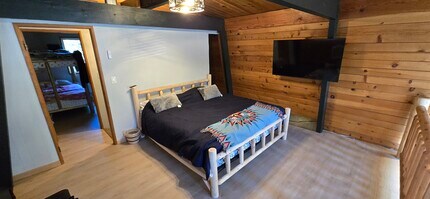 252 San Bernardino Ave in Big Bear, CA - Building Photo - Building Photo