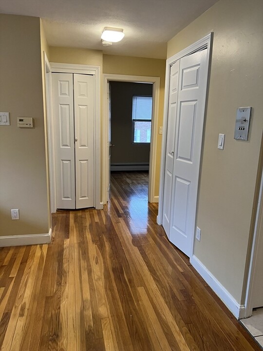 8 Kilby Dr, Unit #8 in Woburn, MA - Building Photo