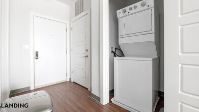 302 13th St S, Unit 527 in Birmingham, AL - Building Photo - Building Photo