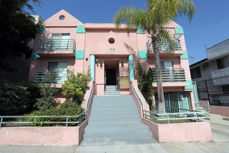 St. Andrews Pl. Apartments in Los Angeles, CA - Building Photo - Building Photo