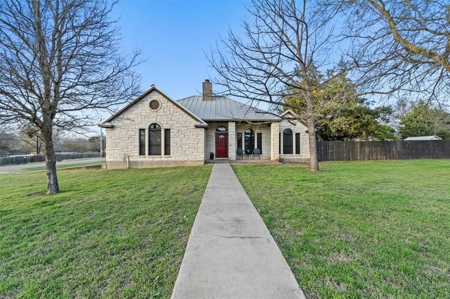 104 Kalalea Ln in Bastrop, TX - Building Photo - Building Photo