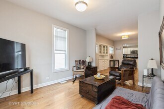 620 Prairie Ave in Wilmette, IL - Building Photo - Building Photo