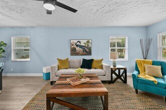 5902 S Switzer Ave in Tampa, FL - Building Photo - Building Photo