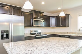 174 Wahoo Cir in Irmo, SC - Foto de edificio - Building Photo