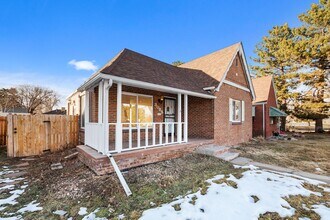 3085 Clermont St in Denver, CO - Building Photo - Building Photo