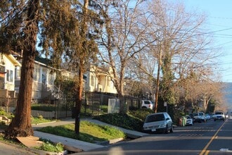 4220 Carrington St in Oakland, CA - Building Photo - Building Photo