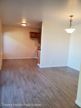 1110 5th St in Coronado, CA - Foto de edificio - Building Photo