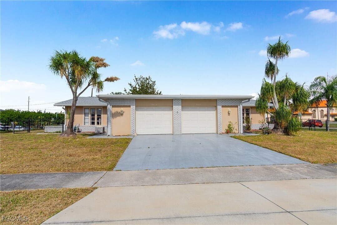 6004 Deming Ave in North Port, FL - Building Photo