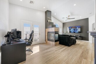 6752 Lookout Lodge Ln in North Las Vegas, NV - Building Photo - Building Photo