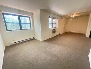 55 Fieldstone Dr in Hartsdale, NY - Building Photo - Building Photo