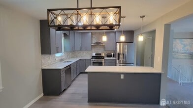 125 Merchants Ave in South Plainfield, NJ - Building Photo - Building Photo