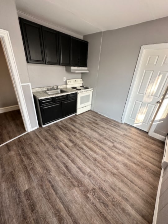 4723 Whitaker Ave in Philadelphia, PA - Building Photo