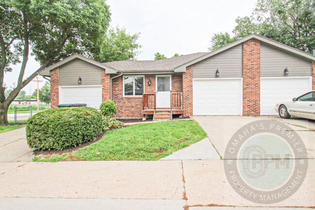 property at 5215 N 116th Ct