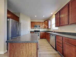 2106 Prairie Clover Dr in Lebanon, OH - Building Photo - Building Photo