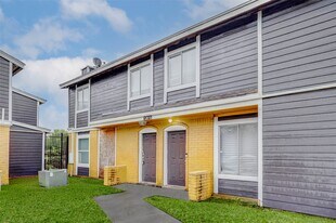 12611 Ashford Meadow Dr in Houston, TX - Building Photo