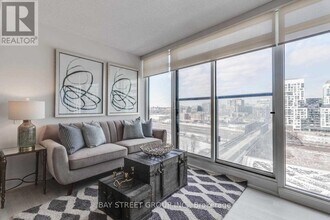 80 Queens Wharf Rd in Toronto, ON - Building Photo - Building Photo