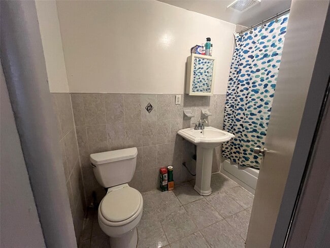 99-22 34th Ave in Queens, NY - Building Photo - Building Photo