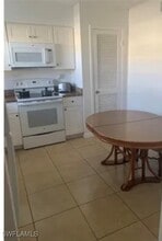 3325 Arpt Rd S in Naples, FL - Building Photo - Building Photo