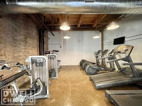 1515 W 15th St, Unit 108 in Chicago, IL - Building Photo - Building Photo