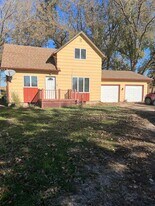 38326 129th St in Aberdeen, SD - Building Photo